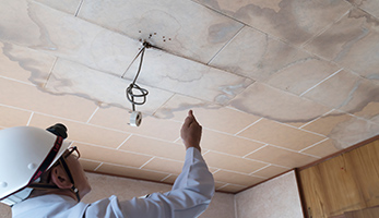 雨漏り修理の写真・雨樋 詰まり